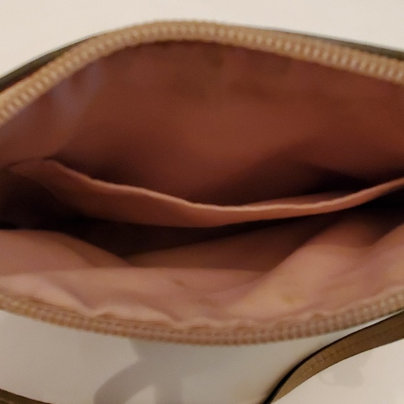 💌Coach / Gold Wristlet - Picture 4 of 4